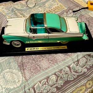 1955 Ford Fairlane Crown Victoria Model